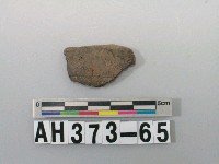 藏品(灰色細砂陶片)的圖片